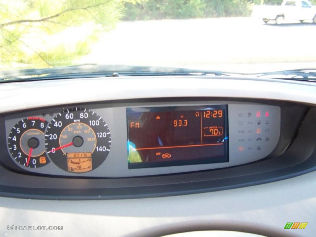 2004 Nissan Quest 3.5 SE Gauges Photo #38646082