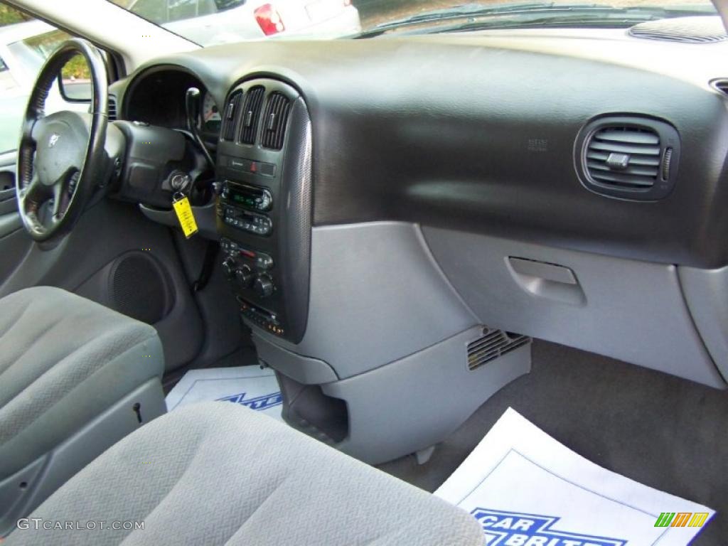 2005 Dodge Grand Caravan SXT Medium Slate Gray Dashboard Photo #38647202