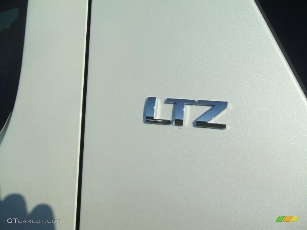 2011 Chevrolet Suburban LTZ Marks and Logos Photo #38647510