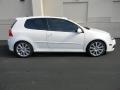 Candy White - R32  Photo No. 2