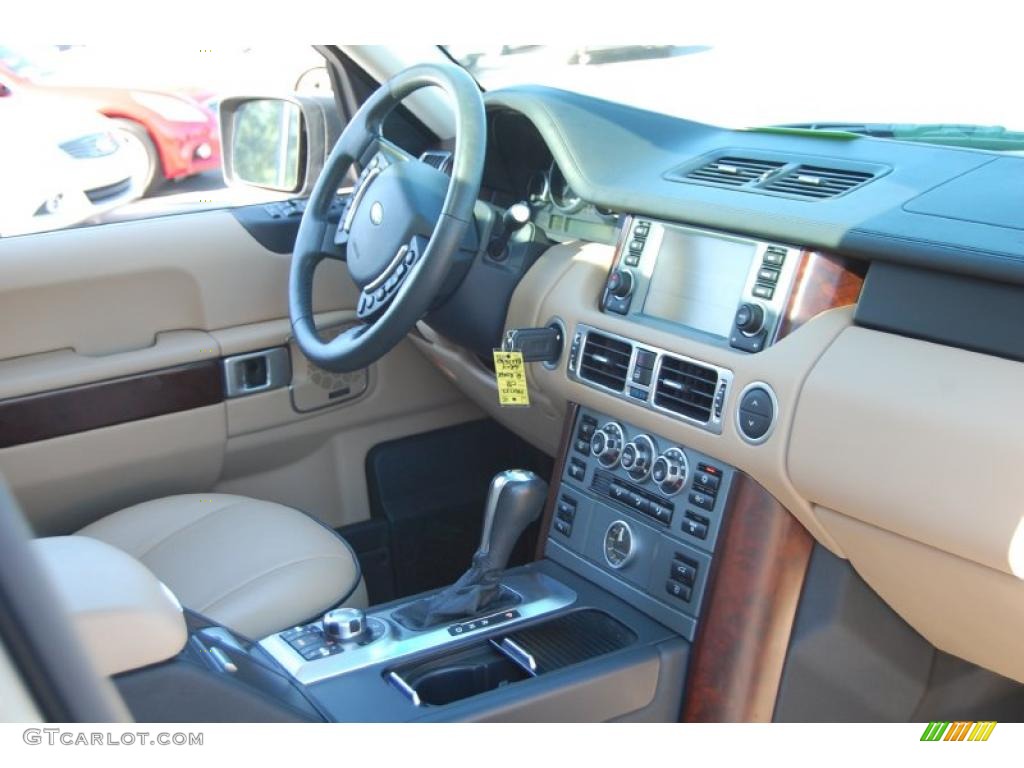 2008 Land Rover Range Rover V8 HSE Sand/Jet Dashboard Photo #38649110