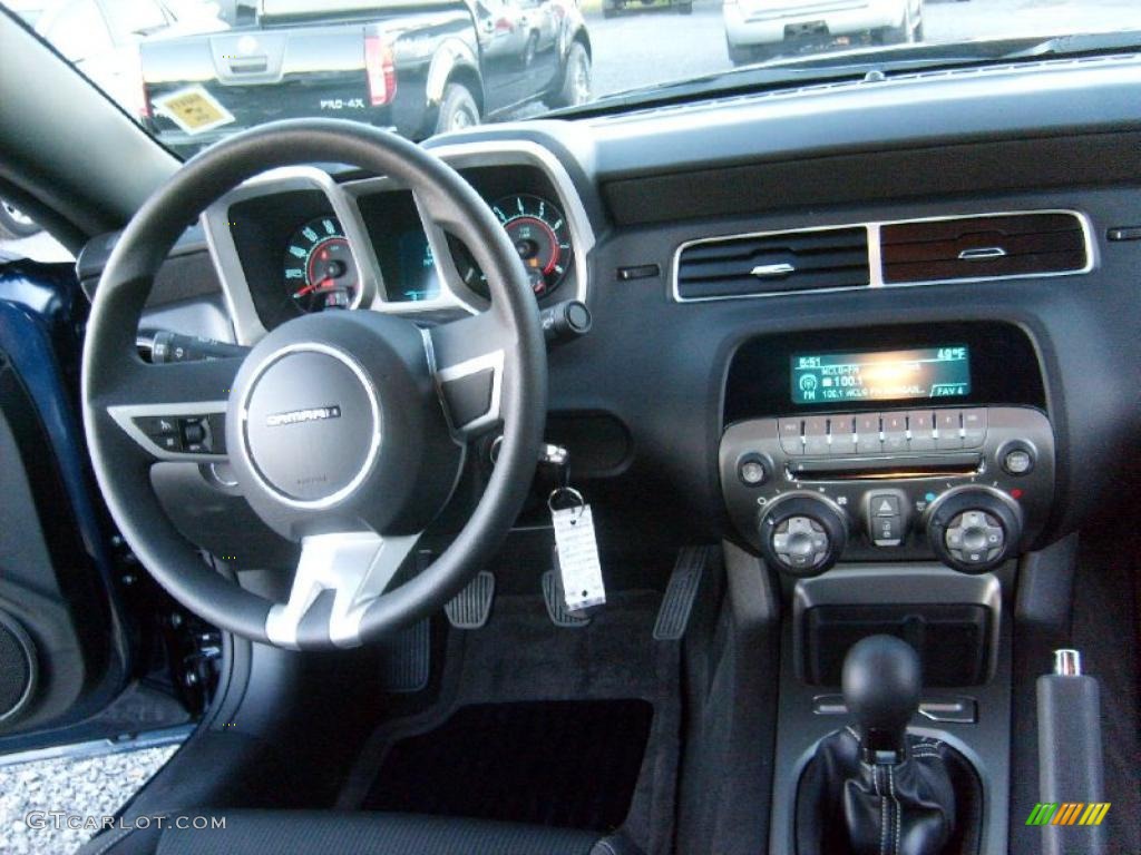 2010 Chevrolet Camaro LT/RS Coupe Controls Photo #38649354