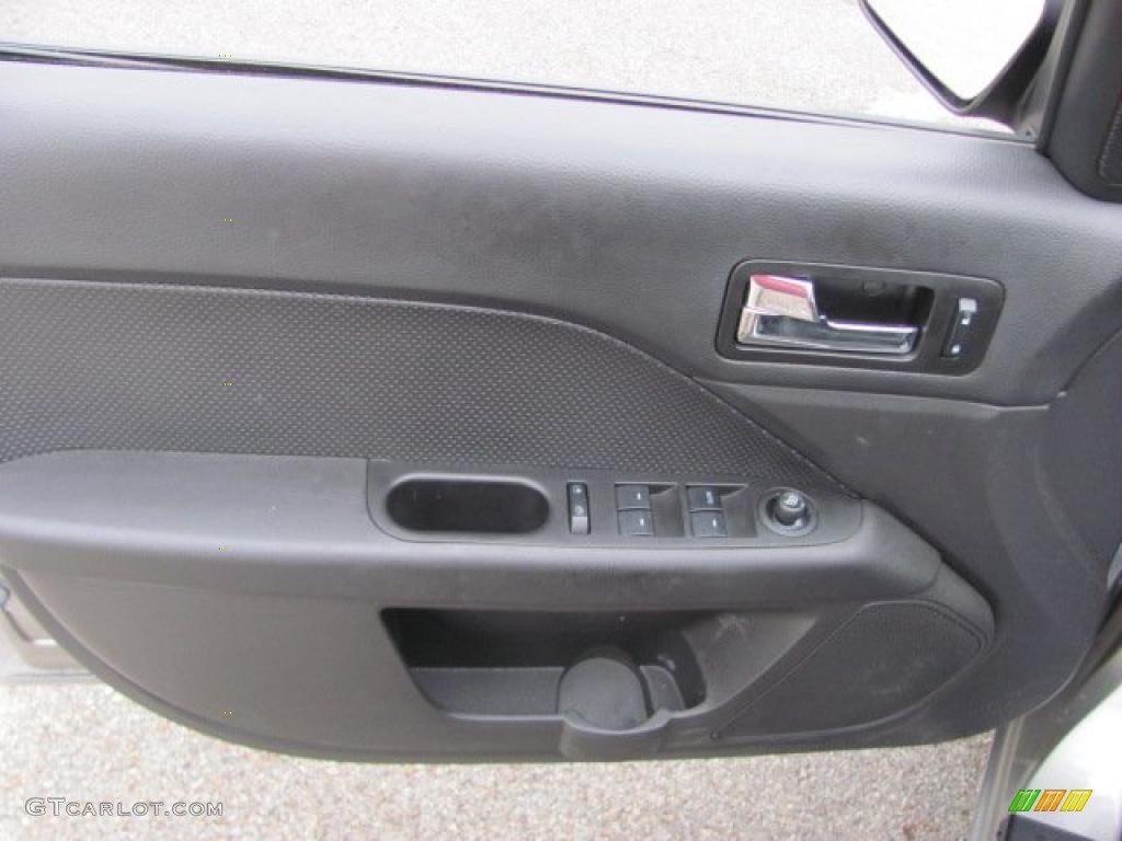 2008 Ford Fusion SEL V6 Charcoal Black Door Panel Photo #38649394
