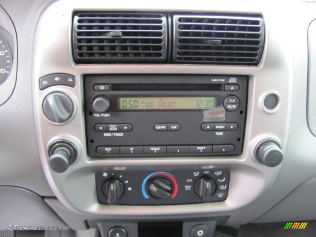 2010 Ford Ranger XLT SuperCab 4x4 Controls Photo #38649854