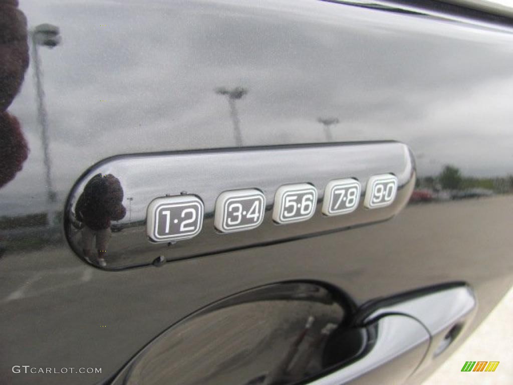 2010 Ford Fusion SEL V6 Controls Photo #38650134