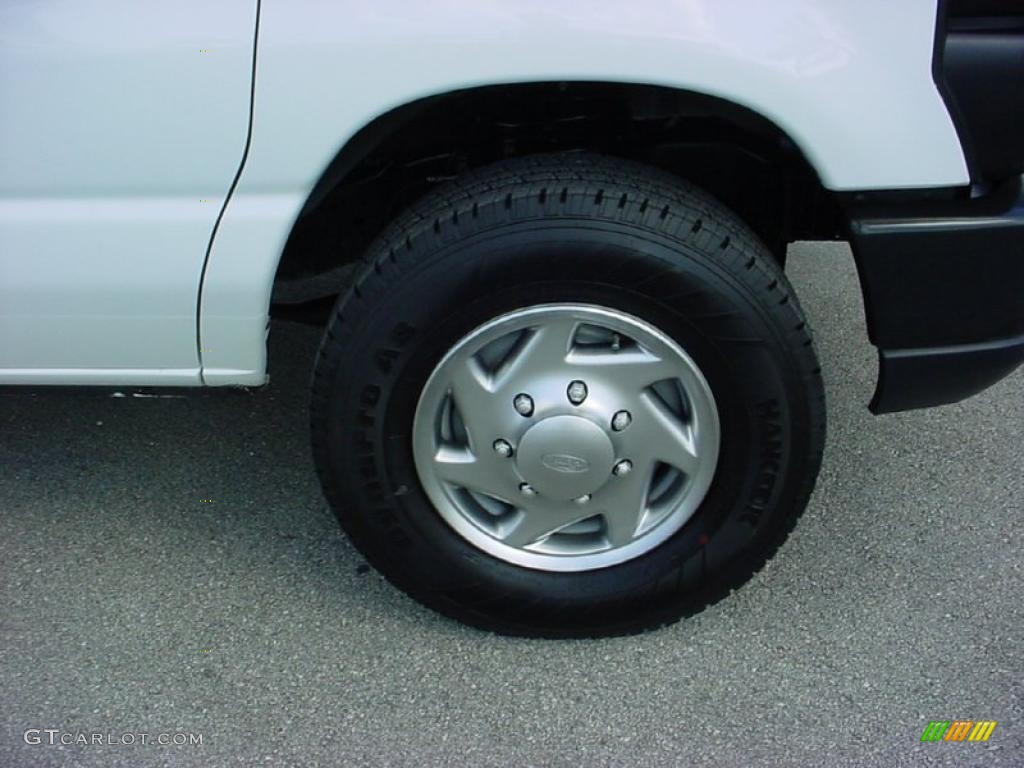 2010 Ford E Series Van E250 Cargo Wheel Photo #38653382