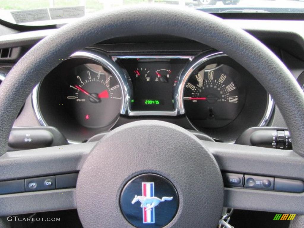 2008 Ford Mustang V6 Deluxe Coupe Controls Photo #38655250