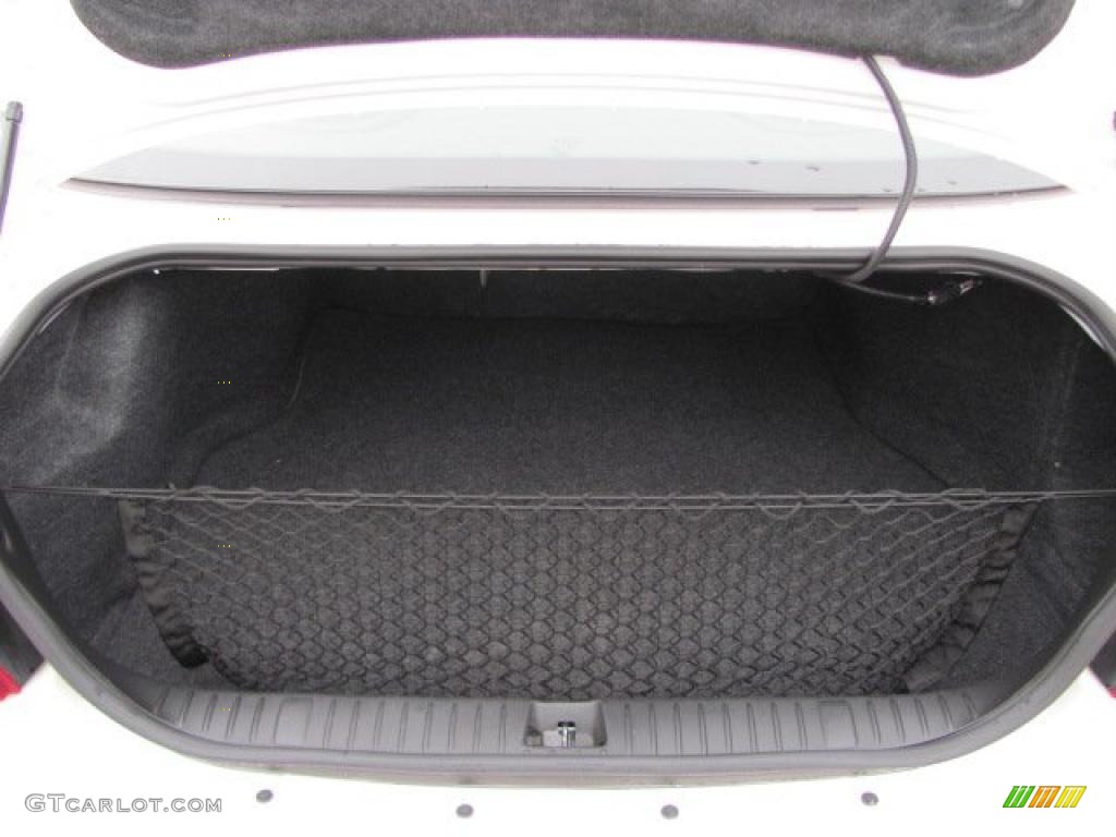 2007 Pontiac Grand Prix GT Sedan Trunk Photos