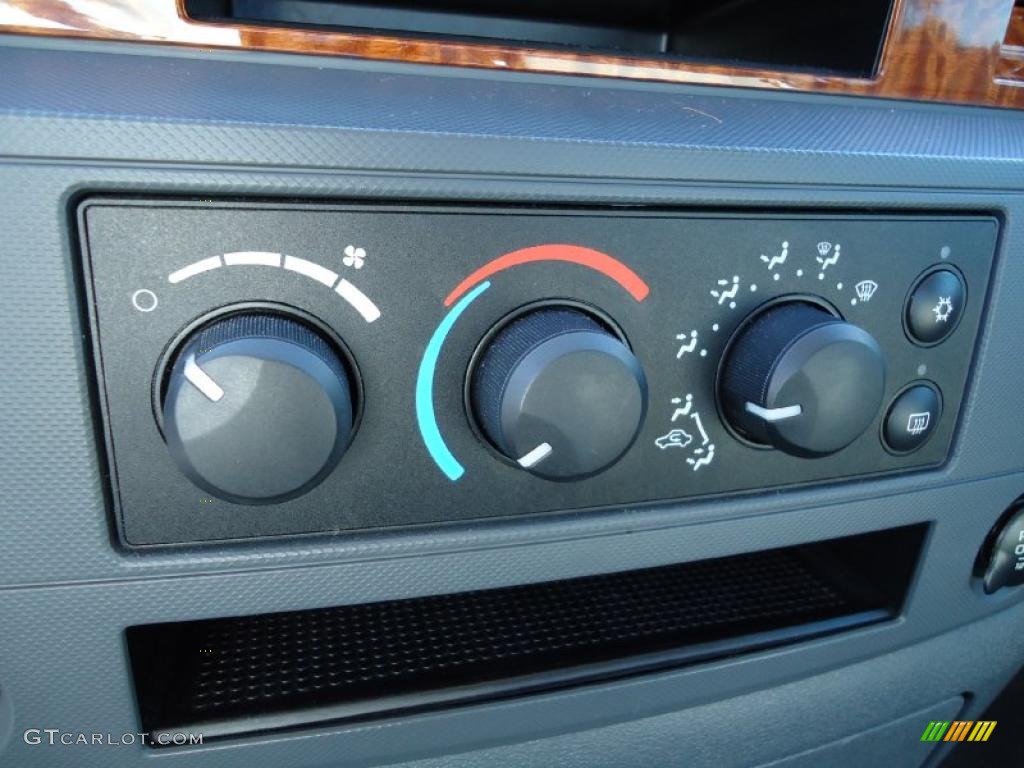 2006 Dodge Ram 1500 SLT Regular Cab Controls Photos
