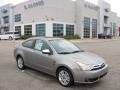 2008 Vapor Silver Metallic Ford Focus SE Coupe  photo #1