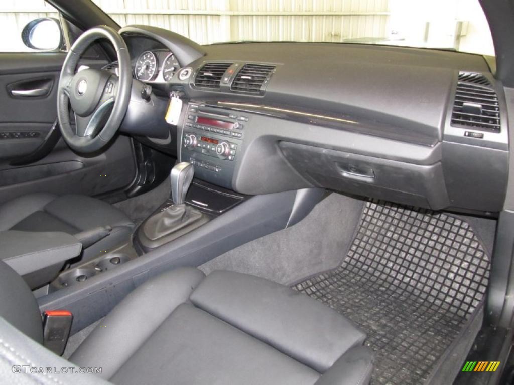 2009 BMW 1 Series 128i Convertible Black Dashboard Photo #38657142