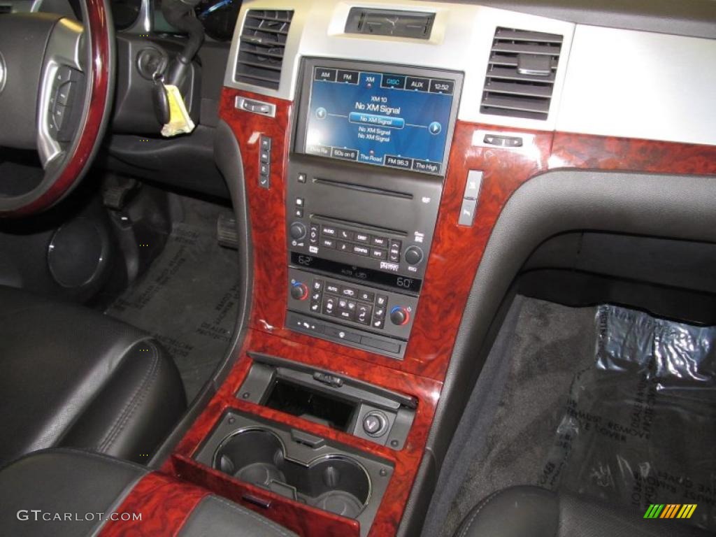 2007 Cadillac Escalade AWD Controls Photo #38658210