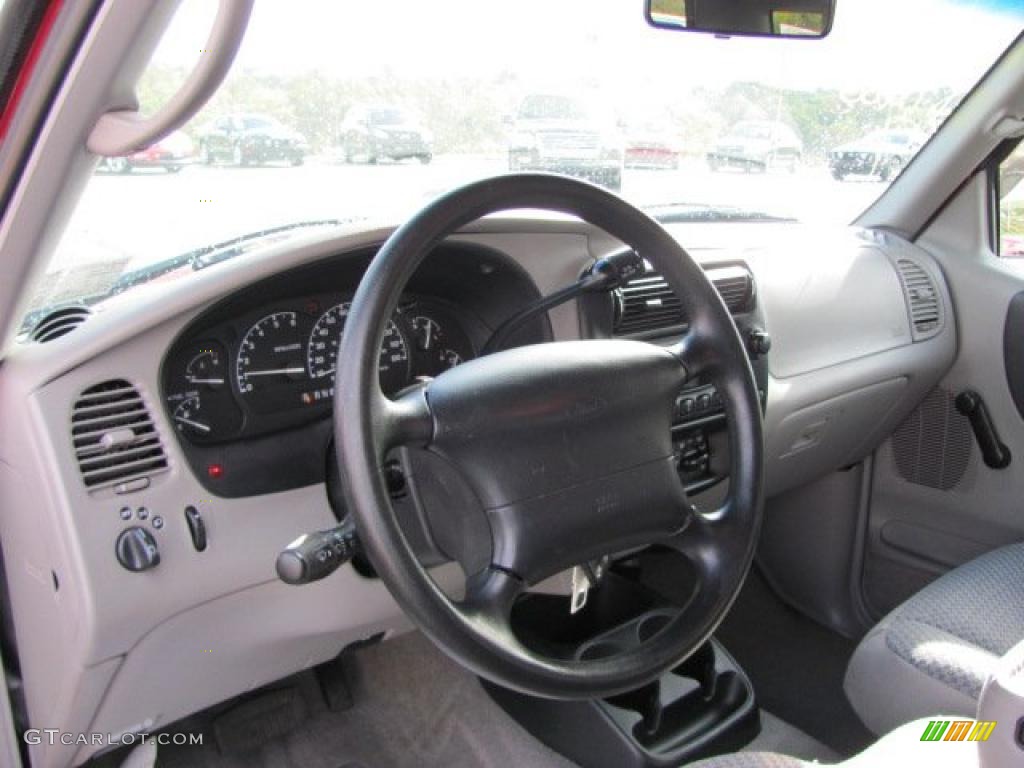 Medium Graphite Interior 1998 Ford Ranger XLT Extended Cab 4x4 Photo #38658326