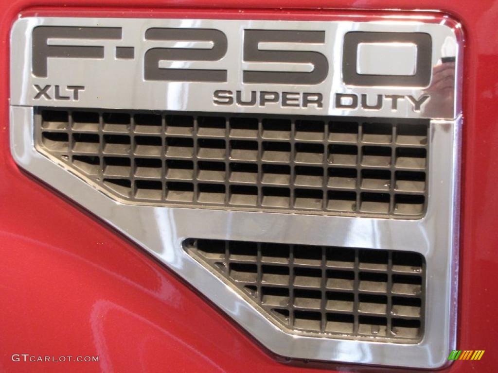 2008 Ford F250 Super Duty XLT Crew Cab 4x4 Marks and Logos Photo #38660422