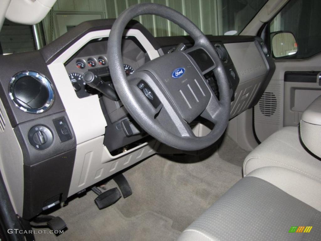 Medium Stone Interior 2008 Ford F250 Super Duty XLT Crew Cab 4x4 Photo #38660646