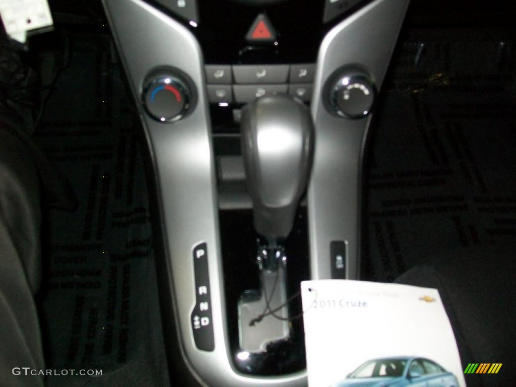 2011 Cruze LT - Ice Blue Metallic / Jet Black photo #14