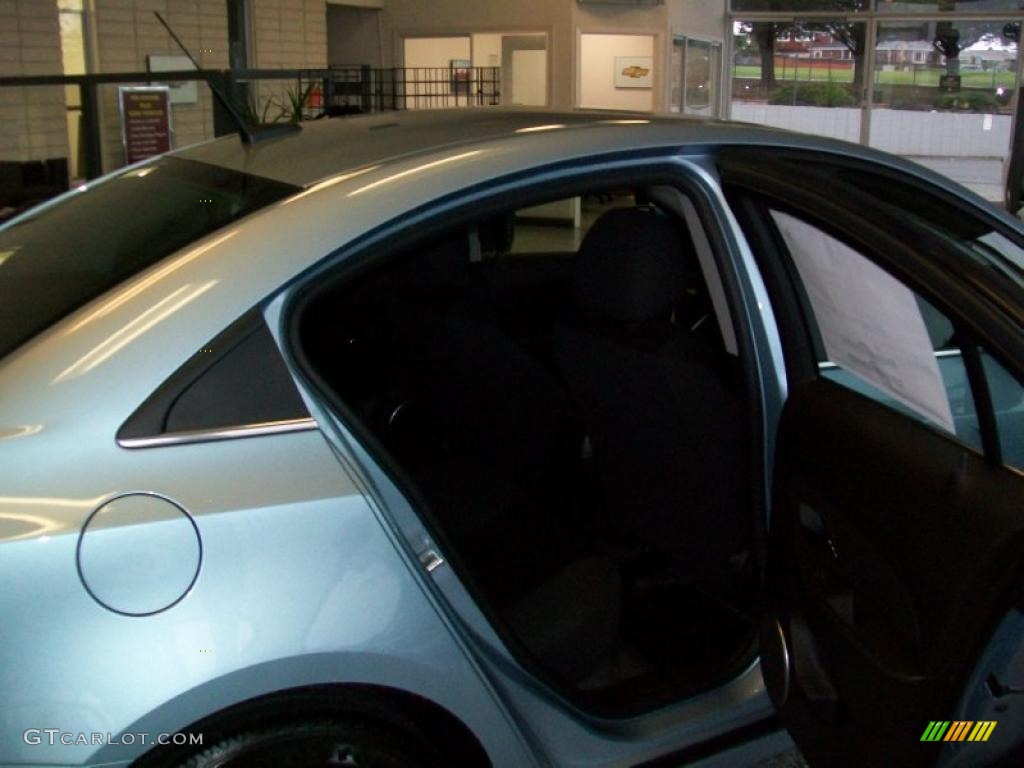 2011 Cruze LT - Ice Blue Metallic / Jet Black photo #19