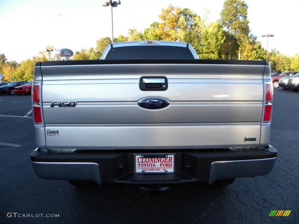 2010 F150 XLT SuperCab 4x4 - Ingot Silver Metallic / Medium Stone photo #4