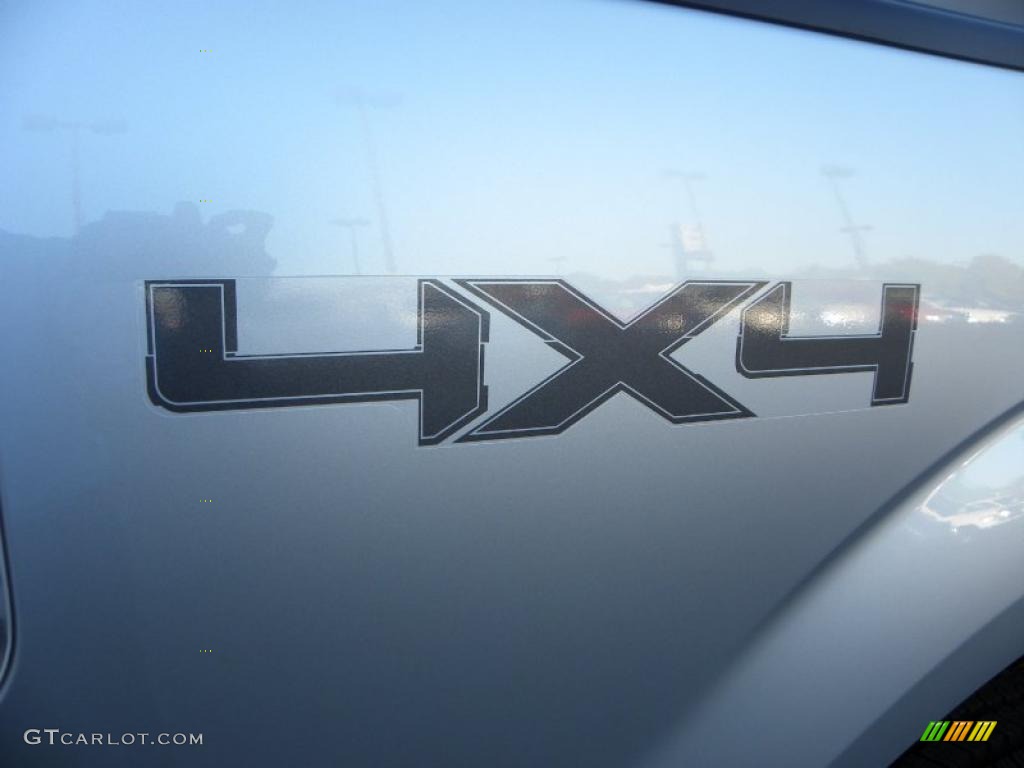 2010 Ford F150 XLT SuperCab 4x4 Marks and Logos Photos