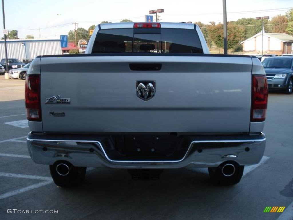 2011 Ram 1500 Big Horn Quad Cab - Bright Silver Metallic / Dark Slate Gray/Medium Graystone photo #4