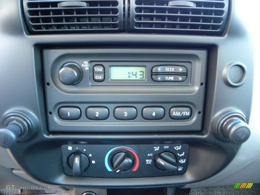 2011 Ford Ranger XL SuperCab Controls Photo #38667094