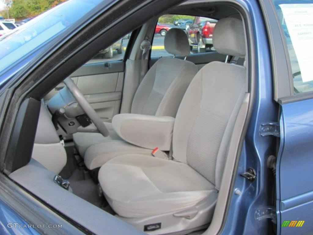 2004 Taurus SE Sedan - True Blue Metallic / Medium Graphite photo #10