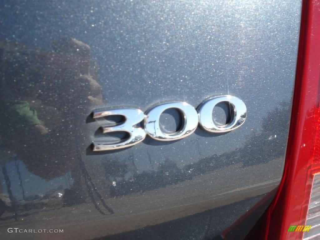 2007 Chrysler 300 Standard 300 Model Marks and Logos Photo #38668918