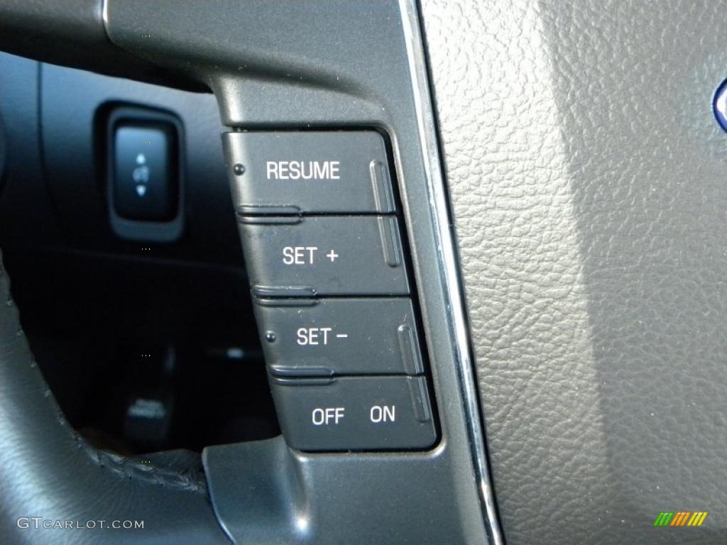 2010 Ford Taurus Limited Controls Photo #38669142