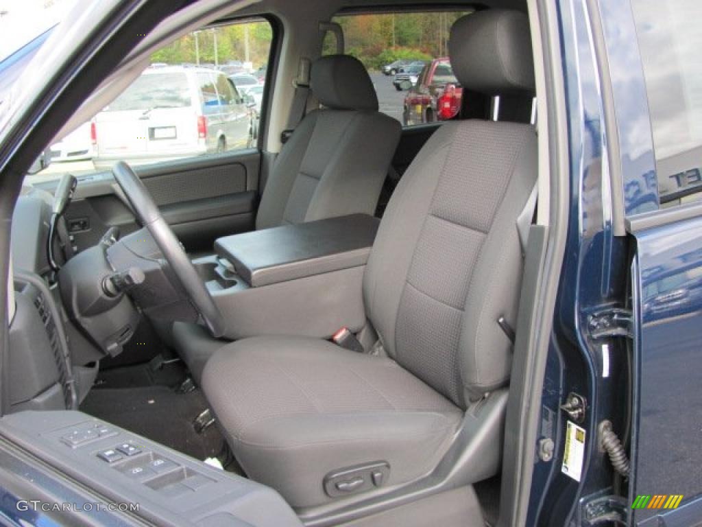 Charcoal Interior 2009 Nissan Titan SE Crew Cab 4x4 Photo #38669730