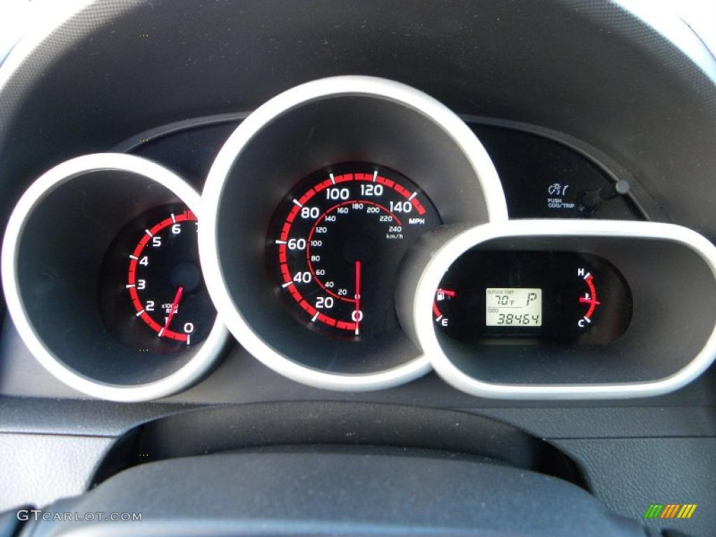 2010 Toyota Matrix XRS Gauges Photos