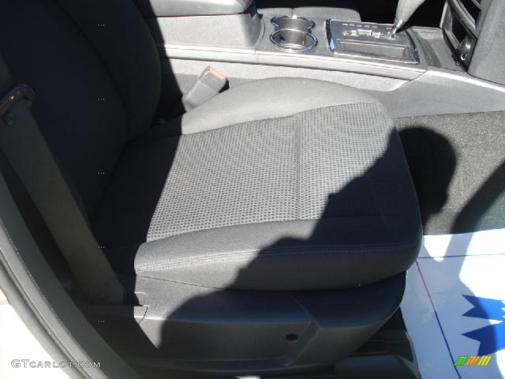 2008 Charger SE - Stone White / Dark Slate Gray photo #17