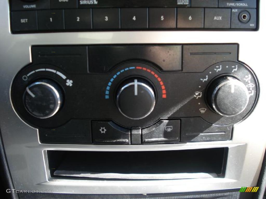 2008 Charger SE - Stone White / Dark Slate Gray photo #21