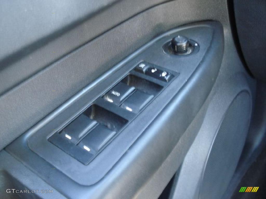 2008 Charger SE - Stone White / Dark Slate Gray photo #25