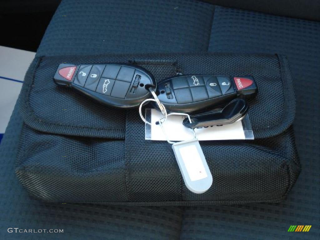 2008 Charger SE - Stone White / Dark Slate Gray photo #31