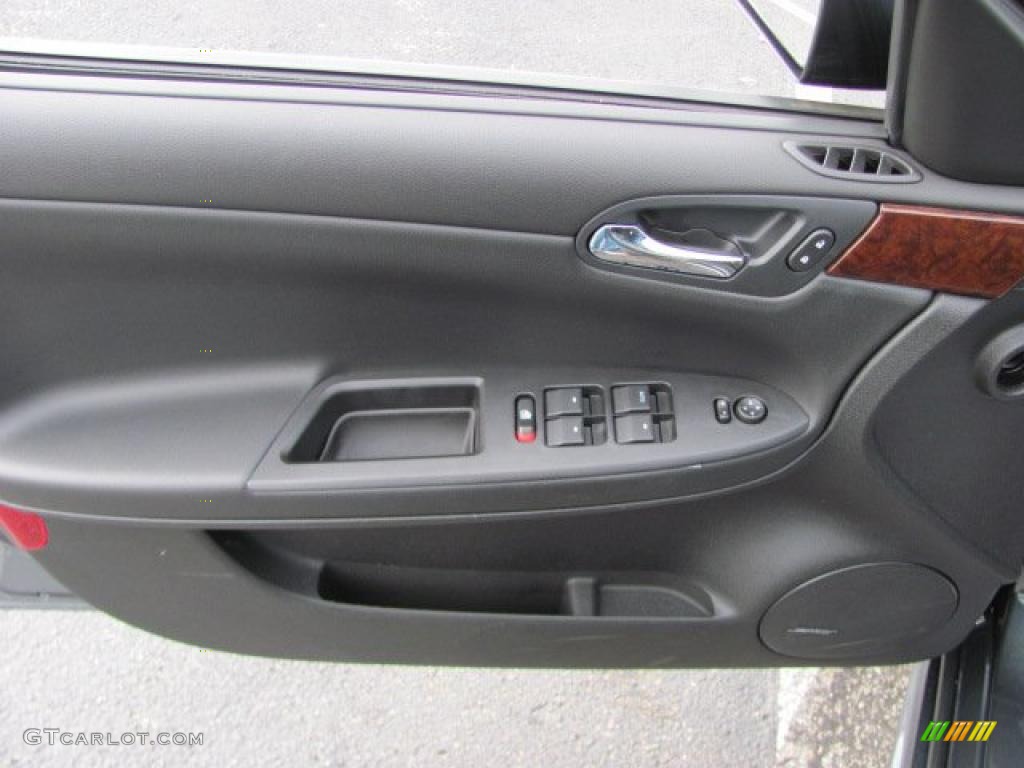 2010 Chevrolet Impala LT Ebony Door Panel Photo #38670551