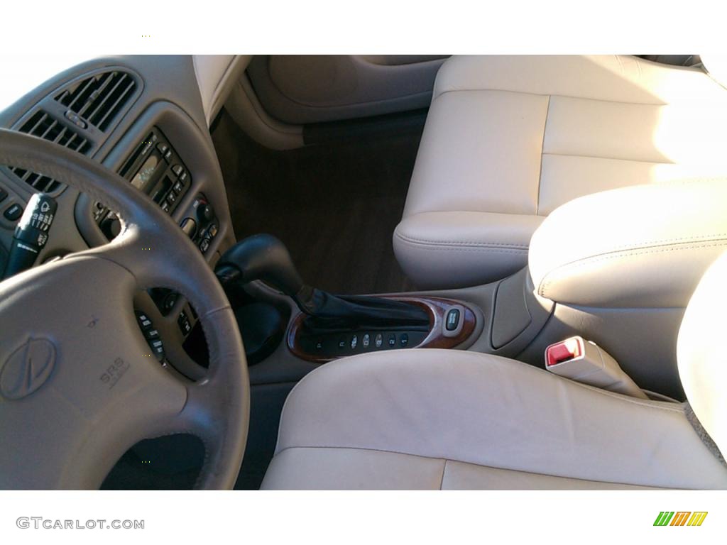 Neutral Interior 2001 Oldsmobile Intrigue GLS Photo #38678298
