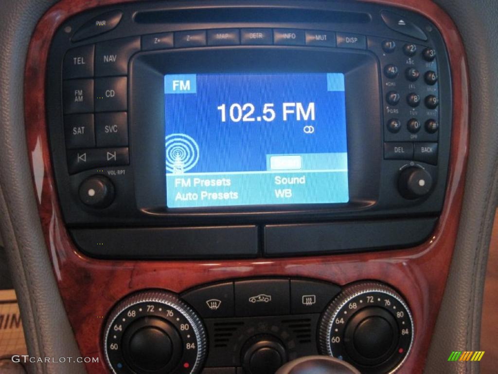 2004 Mercedes-Benz SL 500 Roadster Controls Photo #38680122