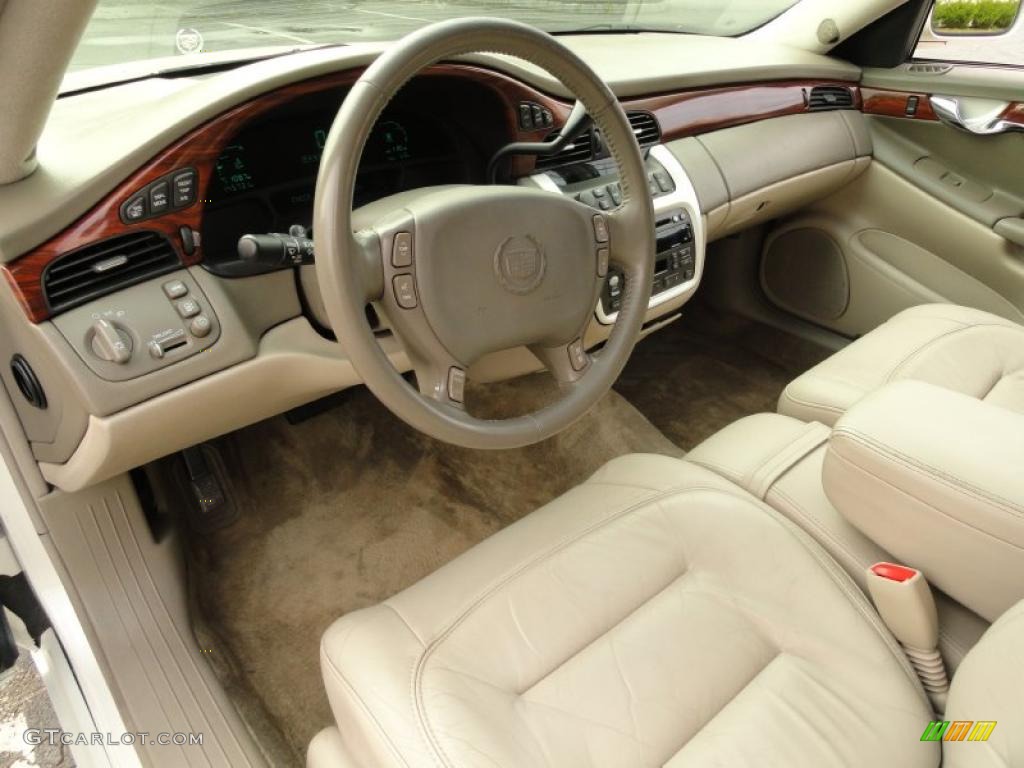 Oatmeal Interior 2002 Cadillac DeVille Sedan Photo #38680818
