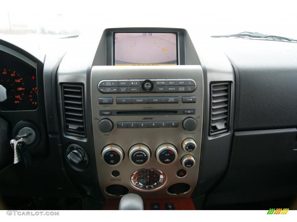 2007 Infiniti QX 56 4WD Controls Photo #38680994