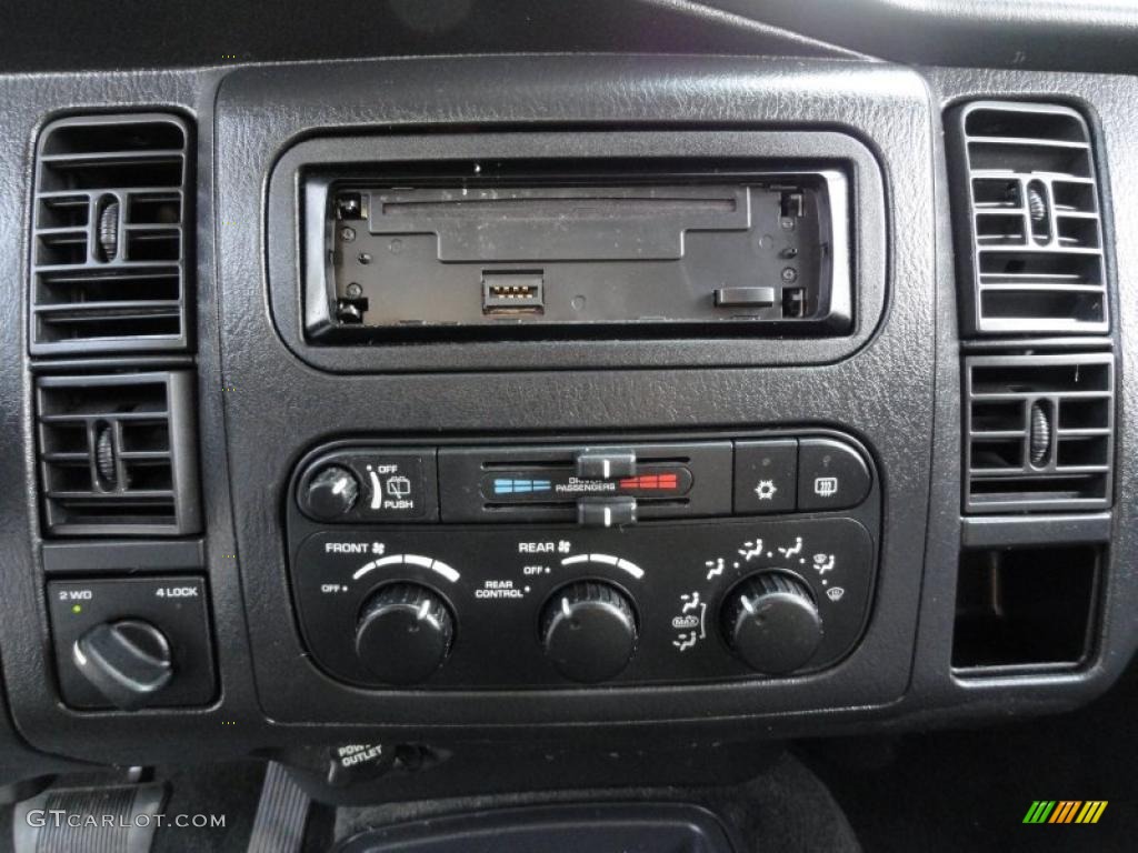 2003 Durango SXT 4x4 - Graphite Metallic / Dark Slate Gray photo #15