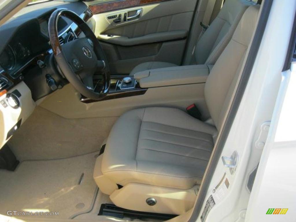 Almond/Mocha Interior 2011 Mercedes-Benz E 350 BlueTEC Sedan Photo #38684918