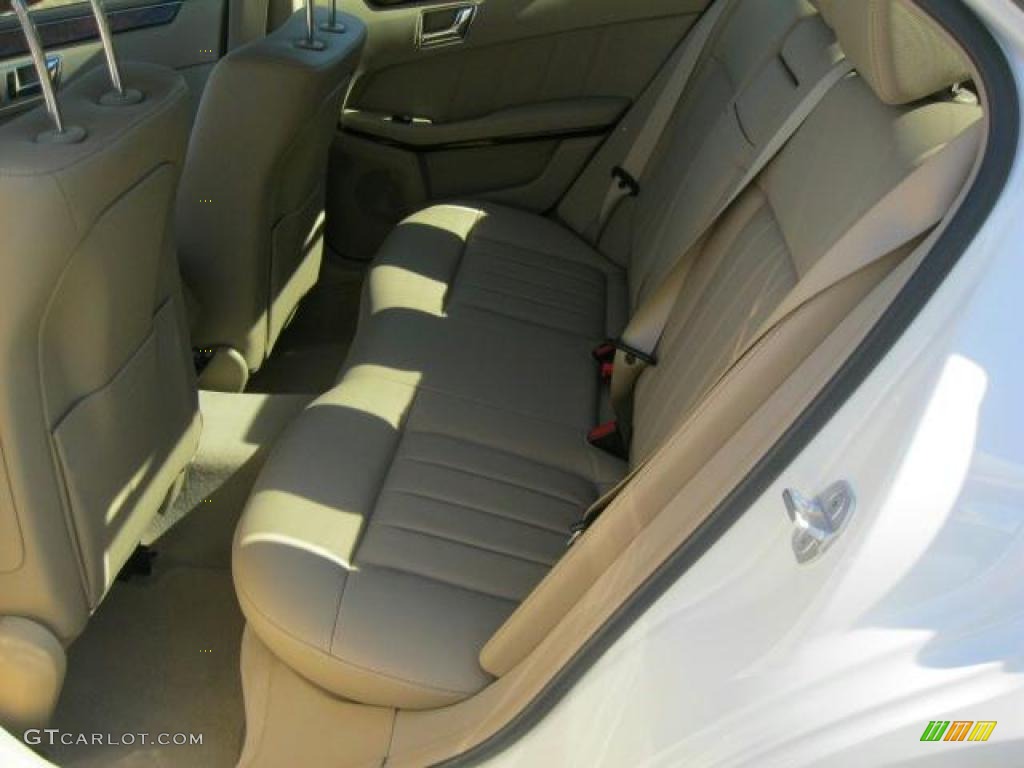 Almond/Mocha Interior 2011 Mercedes-Benz E 350 BlueTEC Sedan Photo #38684930