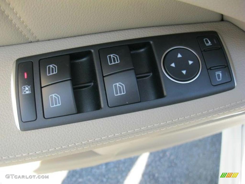 2011 Mercedes-Benz E 350 BlueTEC Sedan Controls Photo #38685006