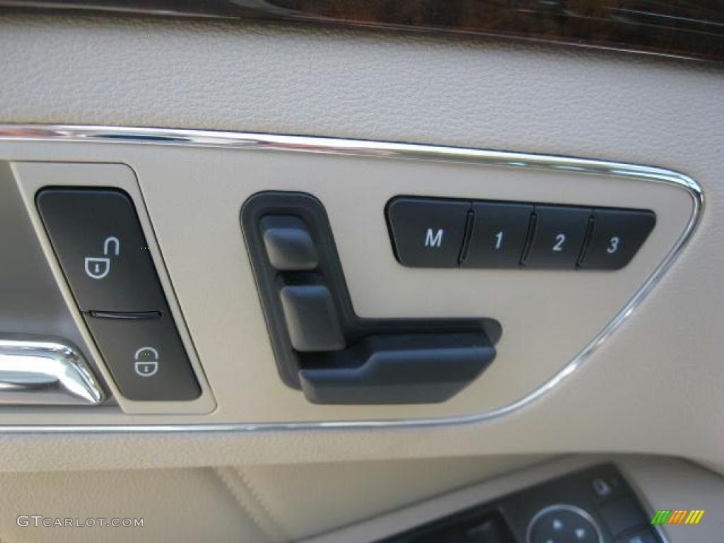 2011 Mercedes-Benz E 350 BlueTEC Sedan Controls Photo #38685014