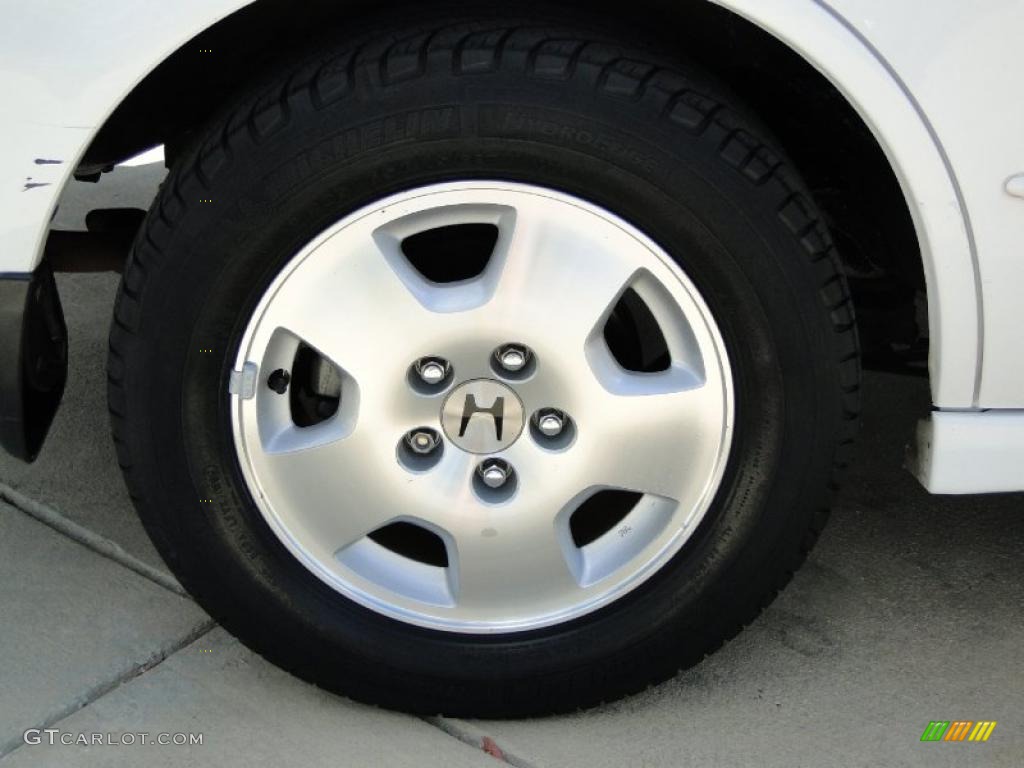 2002 Honda Accord EX V6 Sedan Wheel Photo #38685386