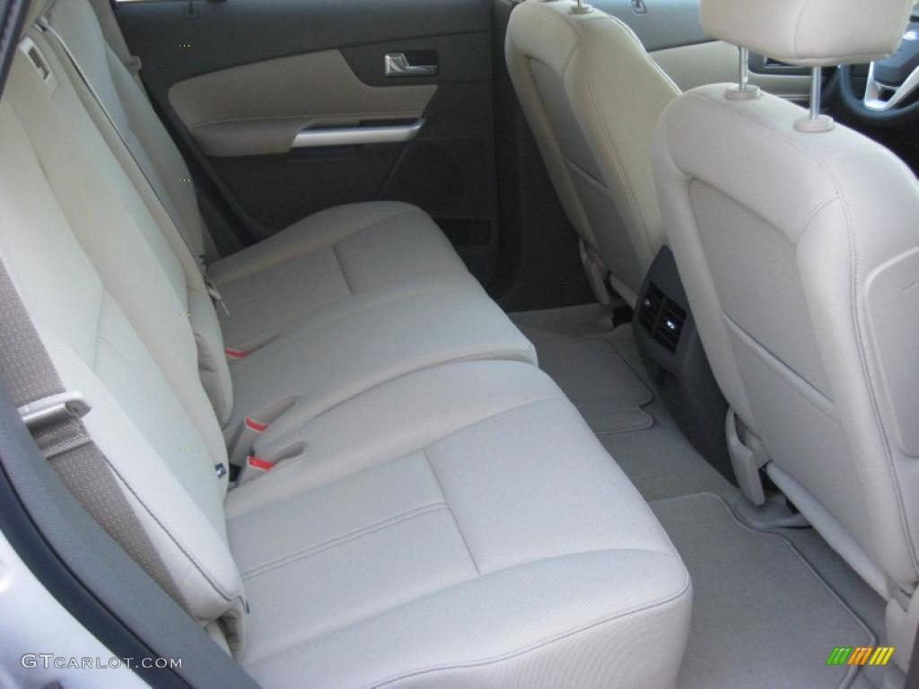 Medium Light Stone Interior 2011 Ford Edge SE Photo #38685502