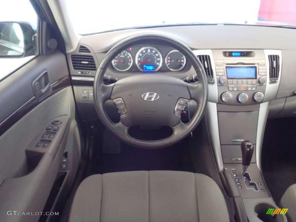 2009 Hyundai Sonata GLS V6 Gray Dashboard Photo #38686810