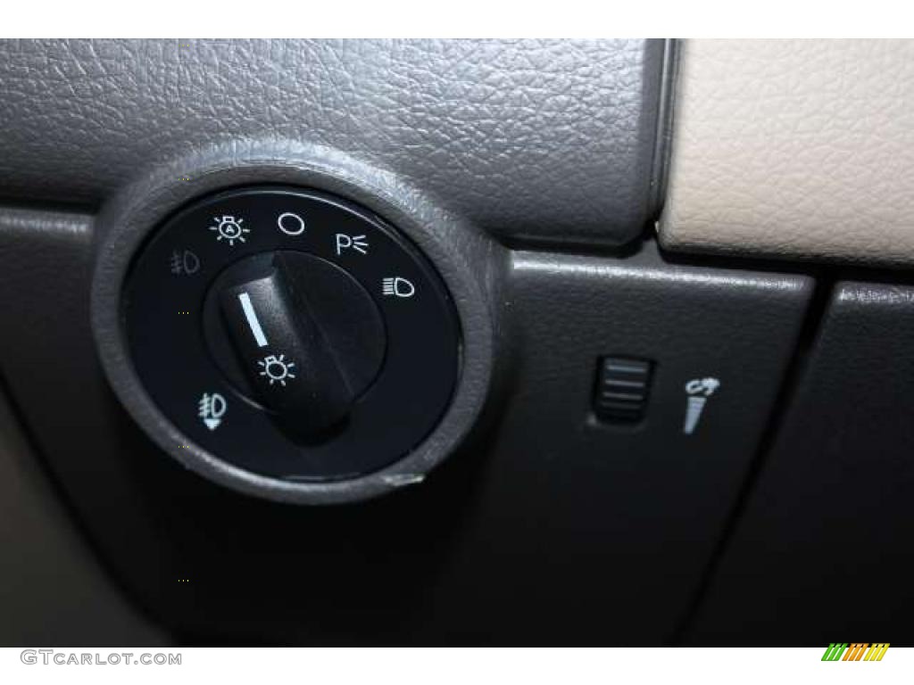 2007 Ford Edge SEL Controls Photo #38687226
