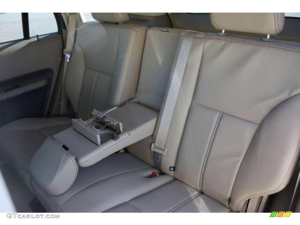 Medium Light Stone Interior 2007 Ford Edge SEL Photo #38687242