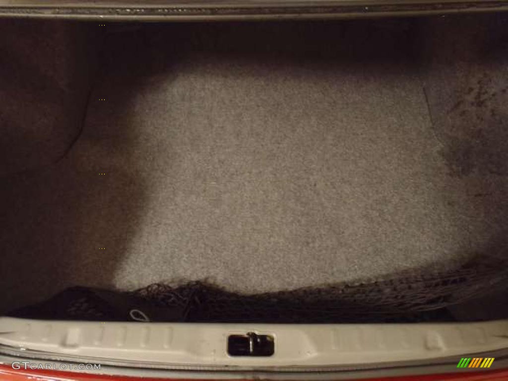 2005 Nissan Altima 2.5 S Trunk Photo #38688604
